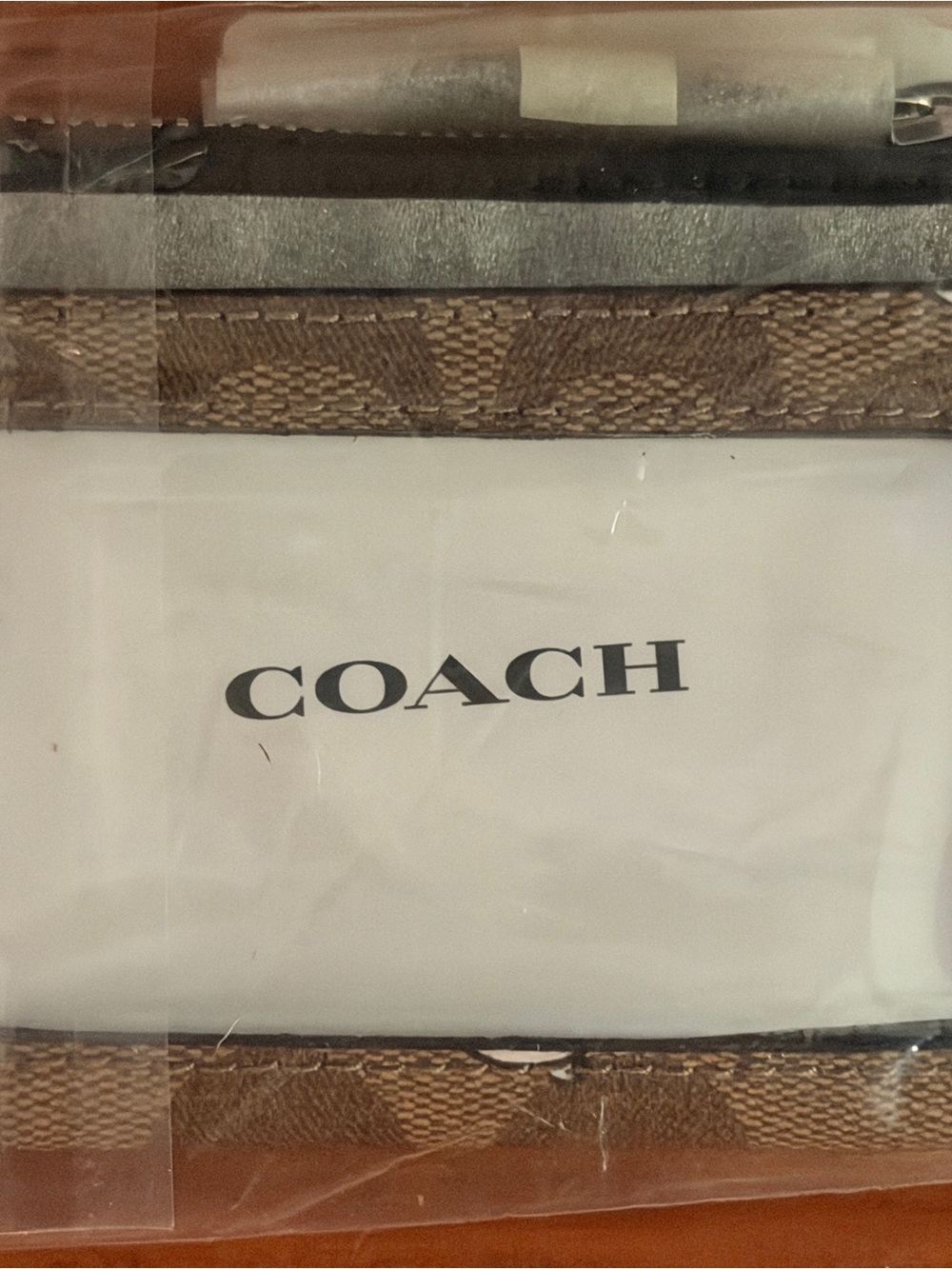 Coach Peanuts Snoopy Card Case NWT - Picture 2 of 4
